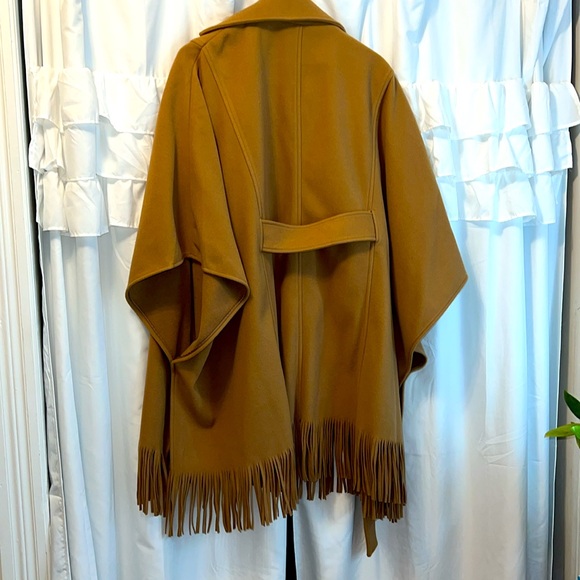 Express Double-Breasted Wool Cape - Picture 3 of 3